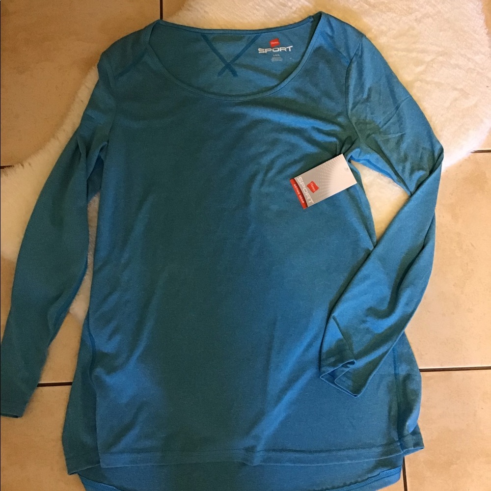 Women’s Hanes sport size large shirt NWT